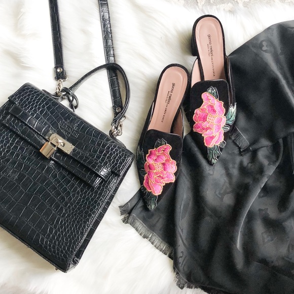 Gianna Meliani for Gwen Rawls embroidered heels - Picture 1 of 5